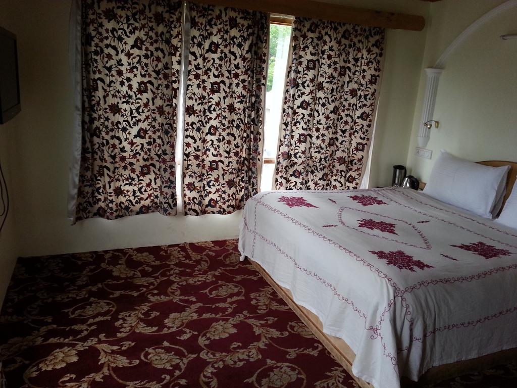 Hotel Paradise Inn Pahalgām Cameră foto